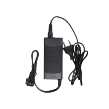 یخچال فریزر خودرو ایستکول مدل 4040 DC
