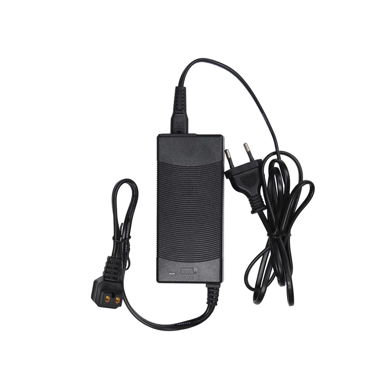 یخچال فریزر خودرو ایستکول مدل 4040 DC